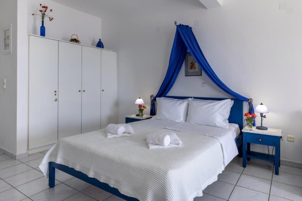 Sea View Studios Finikas  Extérieur photo