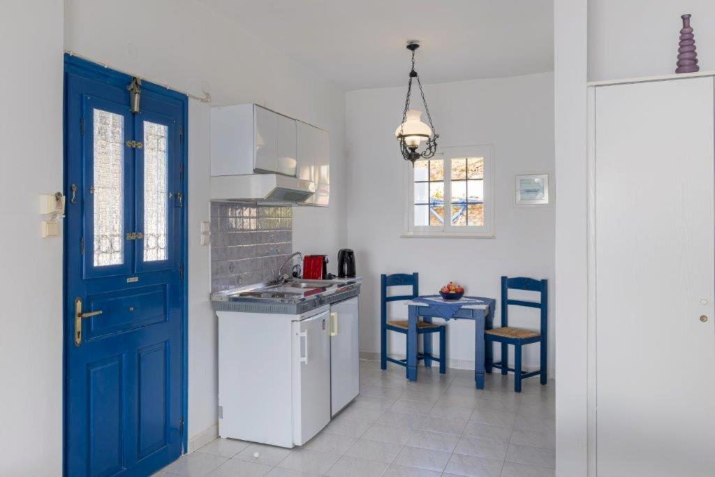 Sea View Studios Finikas  Extérieur photo