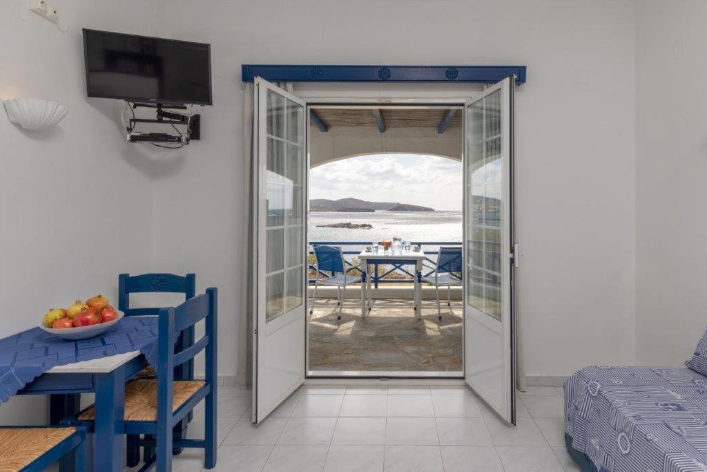 Sea View Studios Finikas  Extérieur photo