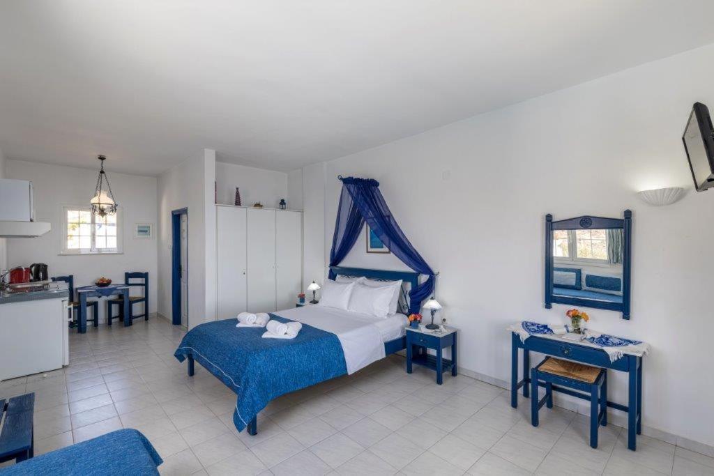 Sea View Studios Finikas  Extérieur photo