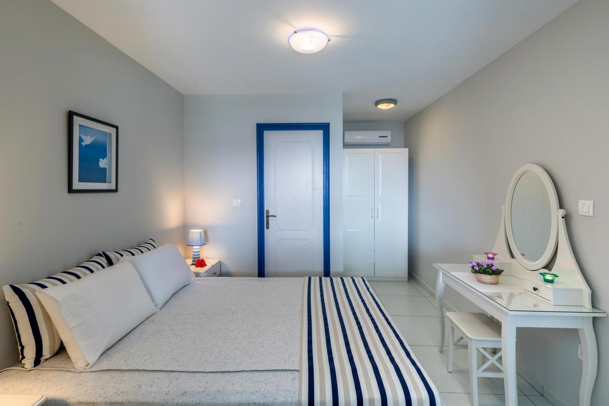 Sea View Studios Finikas  Extérieur photo